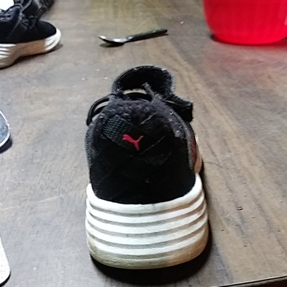 Shoes - Picture 4 of 4